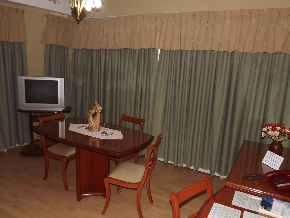 Hotel Escala Uno Santo Tome  Luaran gambar