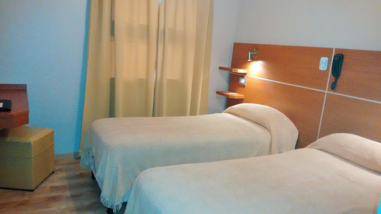 Hotel Escala Uno Santo Tome  Bilik gambar